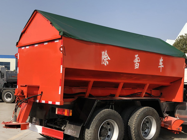 8方道路融雪機(jī) 灑鹽除雪設(shè)備 高速公路撒布機(jī)