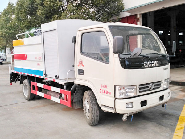 國五東風(fēng)多利卡4立方多功能抑塵車