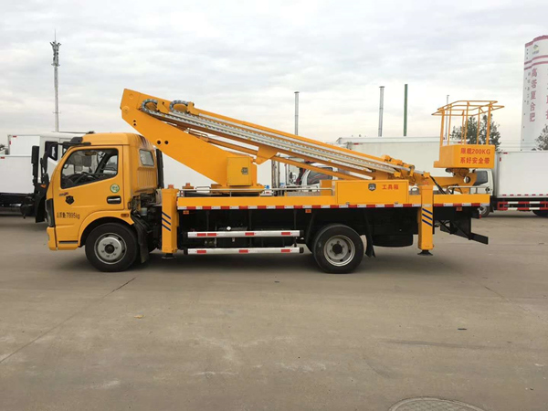 東風(fēng)國六22米伸縮臂高空作業(yè)車-程力集團(tuán)高空車專業(yè)廠