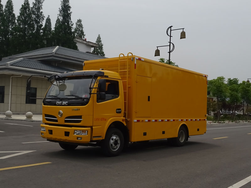 國六小多利卡電源車